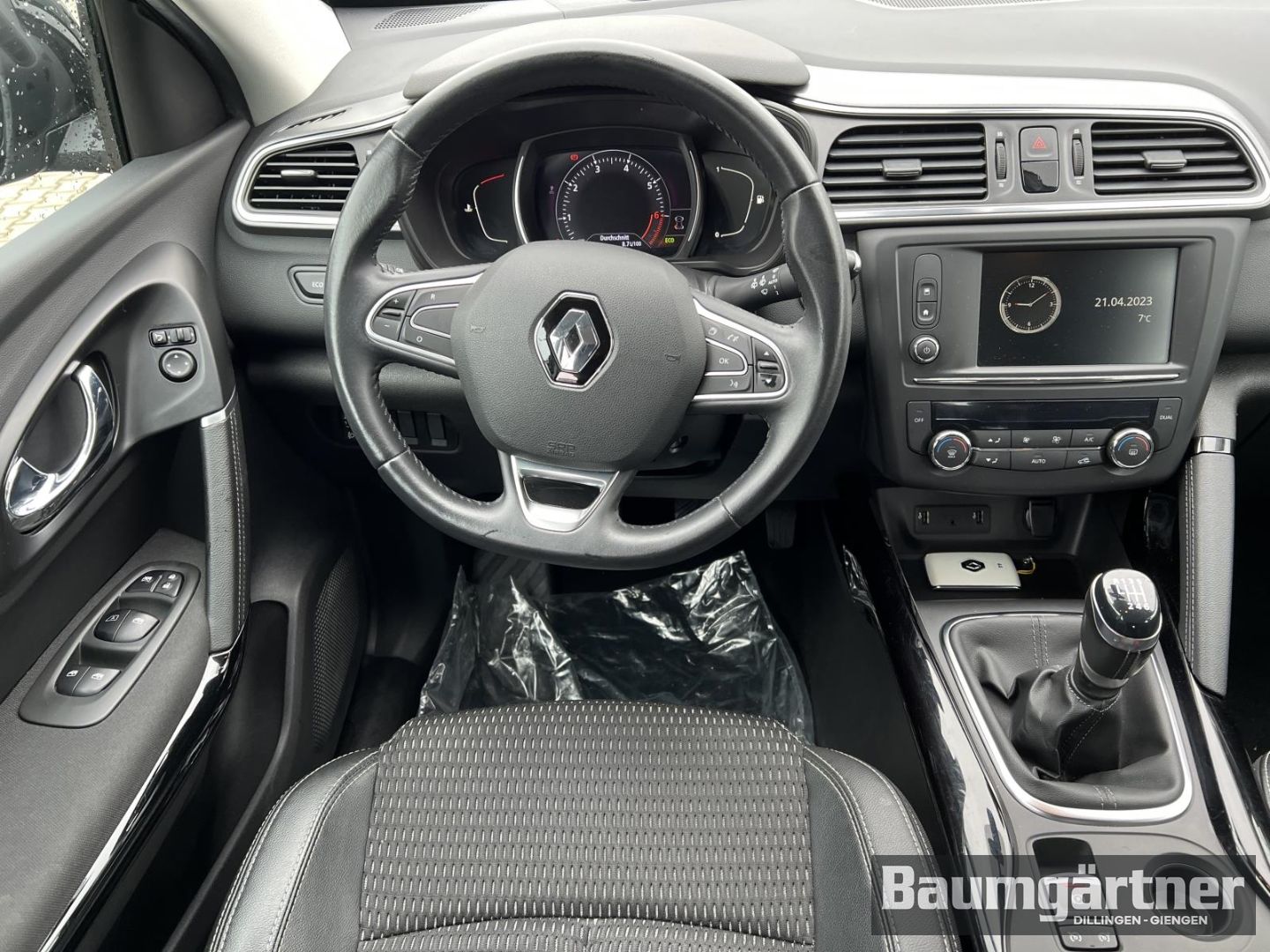 Fahrzeugabbildung Renault Kadjar Limited TCe 130 R-Link/Klima/AHK/GJR