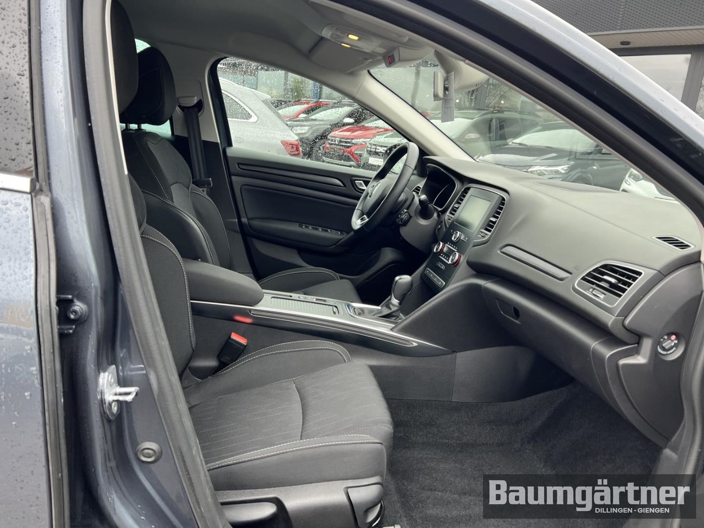 Fahrzeugabbildung Renault Megane Grandtour Limited Deluxe TCe 160 EDC PDC