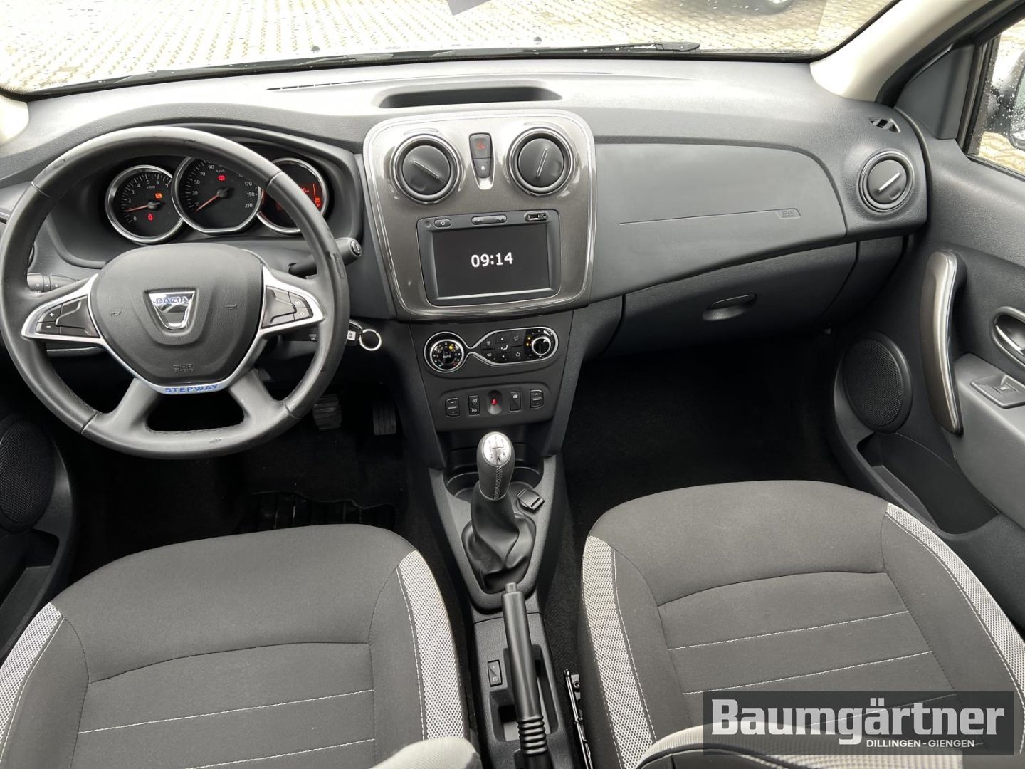 Fahrzeugabbildung Dacia Logan MCV Stepway TCe 90 Media-Nav/Kamera/AHK