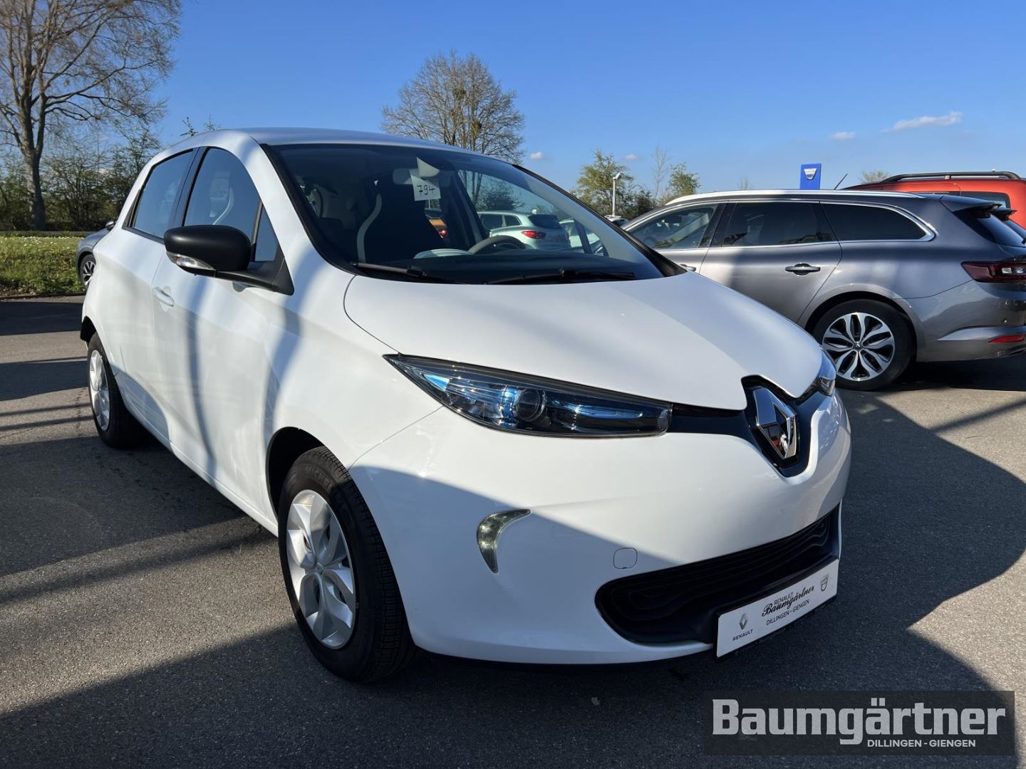Fahrzeugabbildung Renault ZOE Life Z.E. 40 kWh zzgl. Batteriemiete PDC