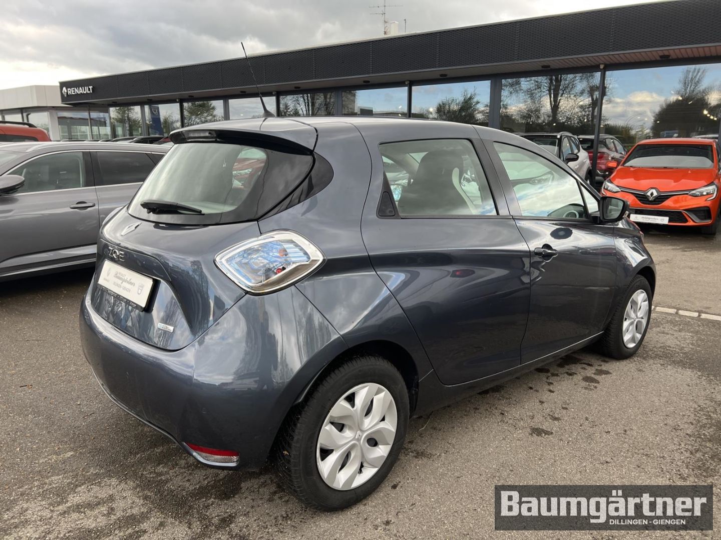Fahrzeugabbildung Renault ZOE Life Z.E 40 kWh inkl. Batterie PDC/Navi/GJR