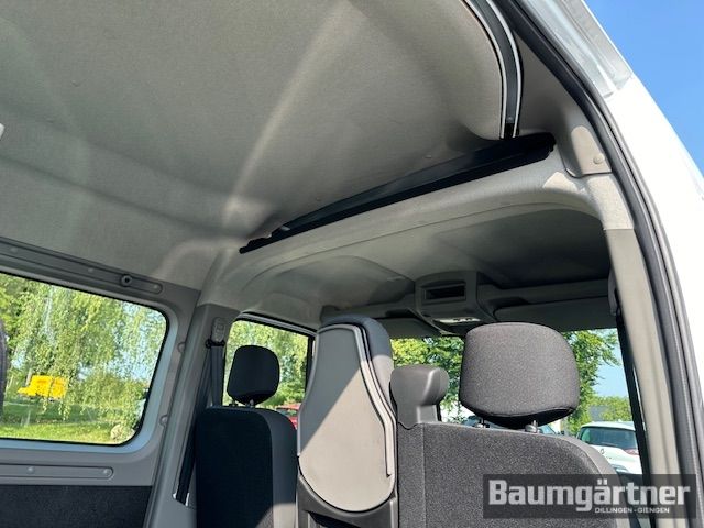 Fahrzeugabbildung Renault Master Combi dCi 135 L2H2 3,3t AHK