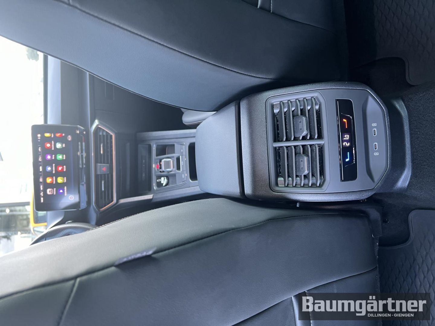 Fahrzeugabbildung CUPRA Leon Sportstourer Basis 1.5 eTSI DSG AHK/Kamera/