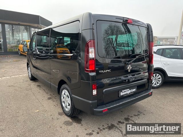 Fahrzeugabbildung Renault Trafic Grand Combi Life Blue dCi 150 EDC 8-Sitze