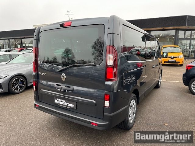 Fahrzeugabbildung Renault Trafic Grand Combi Life Blue dCi 150 EDC 8-Sitze