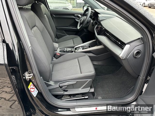Fahrzeugabbildung Audi A3 Sportback 35 TFSI S-Line S-Tronic ACC/PDC/LED