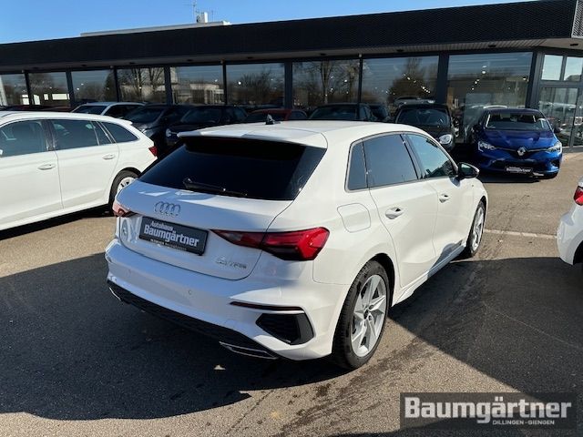 Fahrzeugabbildung Audi A3 Sportback 35 TFSI S-Line S-Tronic ACC/PDC/LED