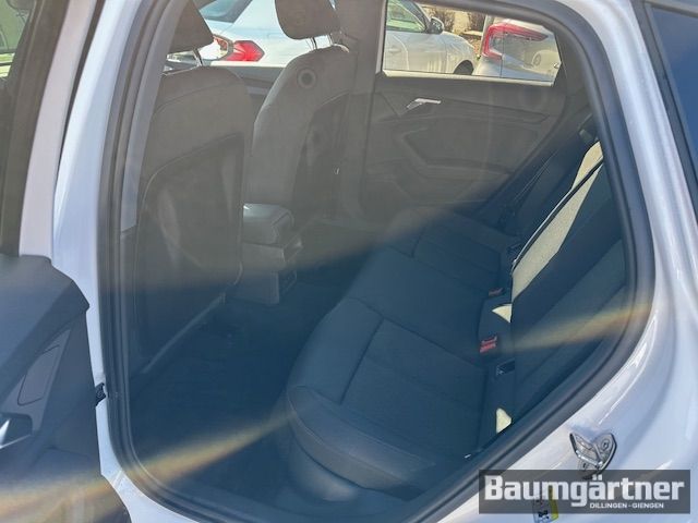 Fahrzeugabbildung Audi A3 Sportback 35 TFSI S-Line S-Tronic ACC/PDC/LED