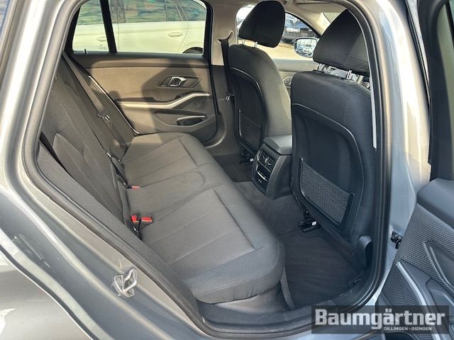 Fahrzeugabbildung BMW 318 d Touring Auto Kamera/PDC/Sitzh./LED/NAVI