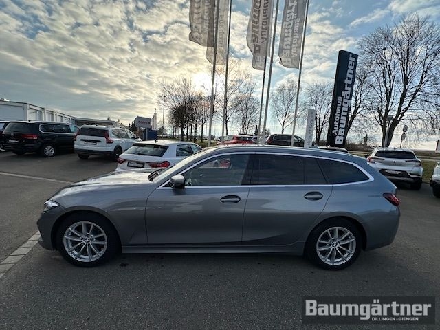 Fahrzeugabbildung BMW 318 d Touring Auto Kamera/PDC/Sitzh./LED/NAVI