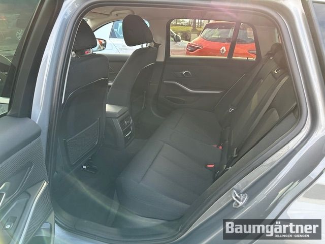 Fahrzeugabbildung BMW 318 d Touring Auto Kamera/PDC/Sitzh./LED/NAVI