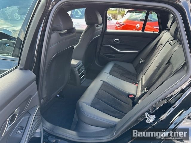 Fahrzeugabbildung BMW 330 i M-Sport Touring Kamera/ACC/LED/PDC/Sitzh.