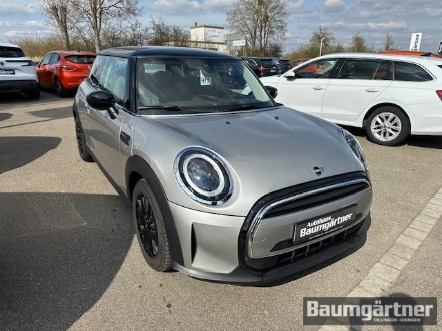 Fahrzeugabbildung MINI Cooper Classic Trim Kamera/PDC/LED/SHZ/DrAss/Tem