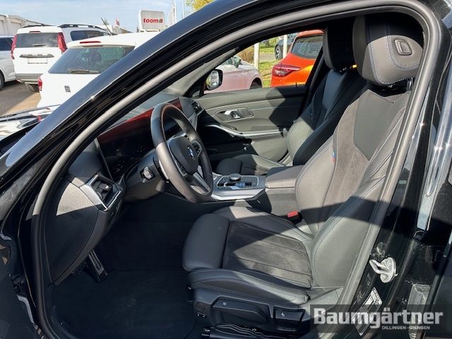 Fahrzeugabbildung BMW 330 i M-Sport Touring Kamera/ACC/AHK/PDC/Sitzh.