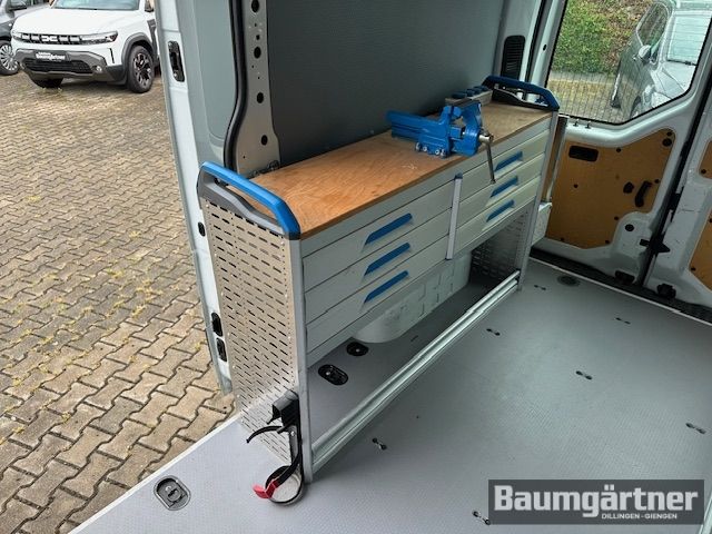 Fahrzeugabbildung Renault Master Kasten dCi 130 L2H2 3,5t Sortimo/AHK/GJR