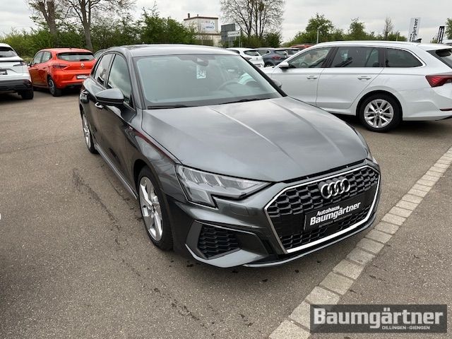 Fahrzeugabbildung Audi A3 Sportback 35 TFSI S-Line S-Tronic ACC/PDC/LED