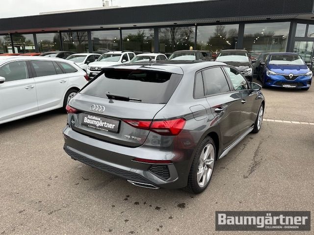 Fahrzeugabbildung Audi A3 Sportback 35 TFSI S-Line S-Tronic ACC/PDC/LED