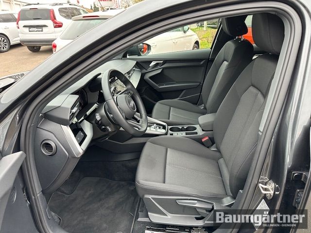 Fahrzeugabbildung Audi A3 Sportback 35 TFSI S-Line S-Tronic ACC/PDC/LED
