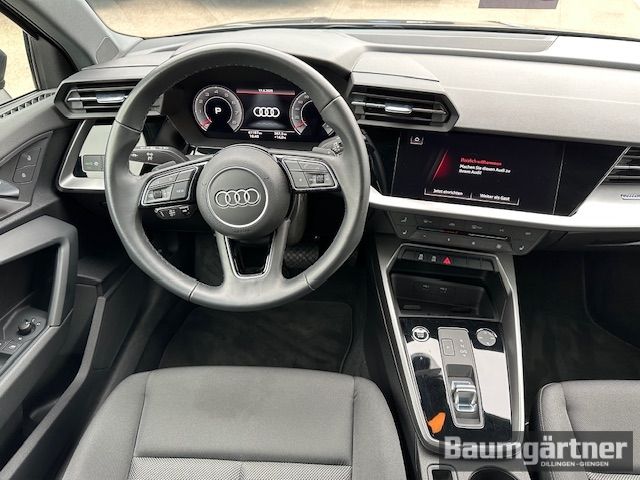 Fahrzeugabbildung Audi A3 Sportback 35 TFSI S-Line S-Tronic ACC/PDC/LED