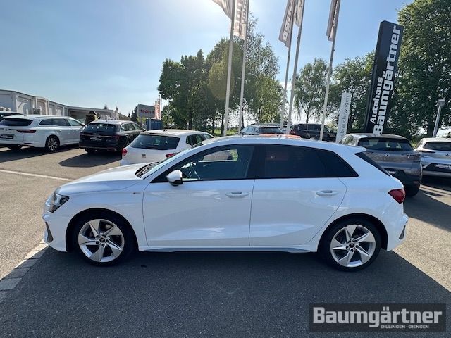 Fahrzeugabbildung Audi A3 Sportback 35 TFSI S-Line S-Tronic ACC/PDC/LED