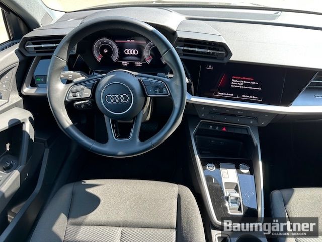 Fahrzeugabbildung Audi A3 Sportback 35 TFSI S-Line S-Tronic ACC/PDC/LED