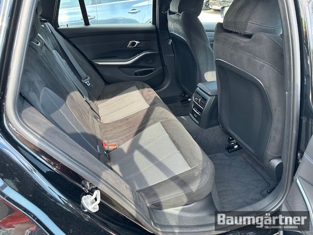 Fahrzeugabbildung BMW 330 i xDrive M-Sport Touring Kamera/ACC/Sitzh.
