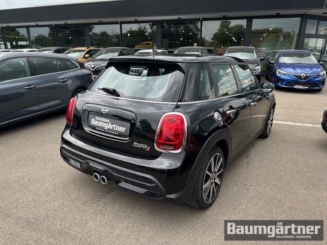 Fahrzeugabbildung MINI Cooper S Classic Trim 1.5 Automatik Kamera/PDC/L