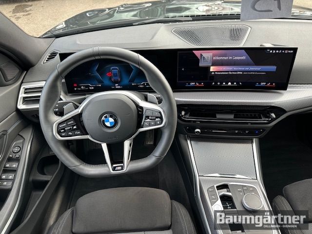 Fahrzeugabbildung BMW 330 i xDrive M-Sport Touring Kamera/ACC/Sitzh.
