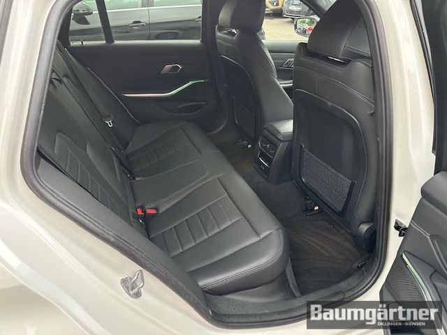 Fahrzeugabbildung BMW 330 d M-Sport Touring Auto Kamera/ACC/LED/Sitzh.