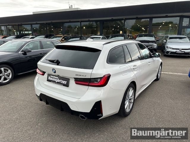 Fahrzeugabbildung BMW 330 d M-Sport Touring Auto Kamera/ACC/LED/Sitzh.