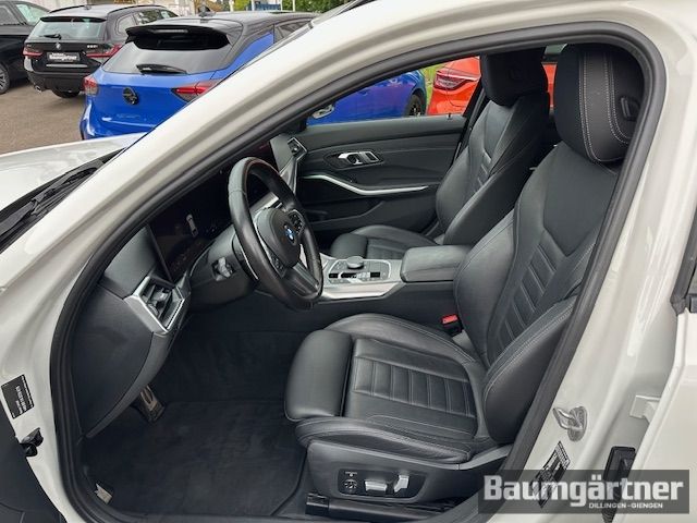 Fahrzeugabbildung BMW 330 d M-Sport Touring Auto Kamera/ACC/LED/Sitzh.