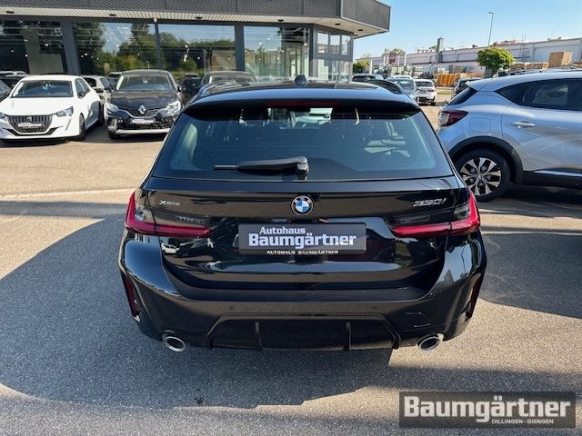 Fahrzeugabbildung BMW 330 i xDrive M-Sport Touring Kamera/ACC/Sitzh.