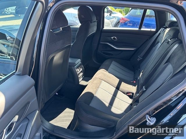 Fahrzeugabbildung BMW 330 i xDrive M-Sport Touring Kamera/ACC/Sitzh.