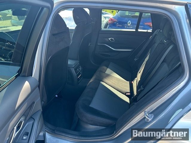 Fahrzeugabbildung BMW 330 i xDrive M Sport Touring Kamera/ACC/AHK/PDC