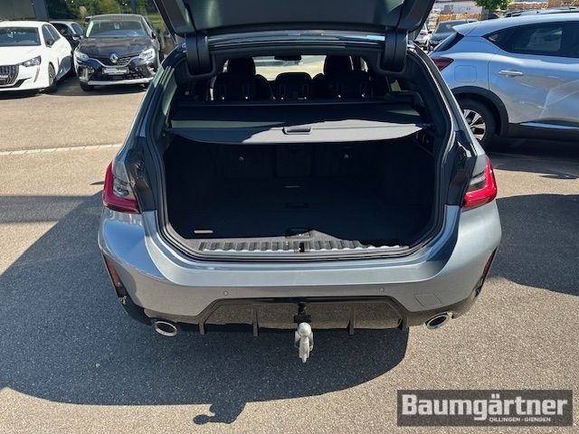 Fahrzeugabbildung BMW 330 i xDrive M Sport Touring Kamera/ACC/AHK/PDC