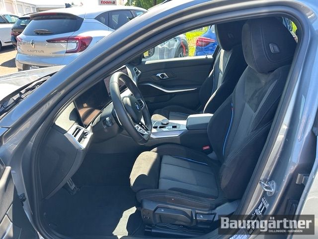 Fahrzeugabbildung BMW 330 i xDrive M Sport Touring Kamera/ACC/AHK/PDC