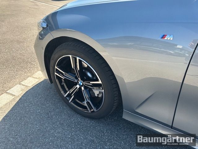 Fahrzeugabbildung BMW 330 i xDrive M-Sport Touring Kamera/ACC/Sitzh.