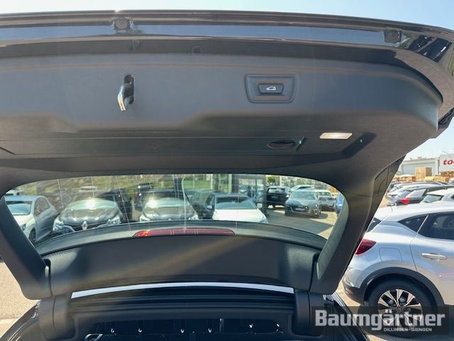 Fahrzeugabbildung BMW 330 i xDrive M-Sport Touring Kamera/ACC/Sitzh.