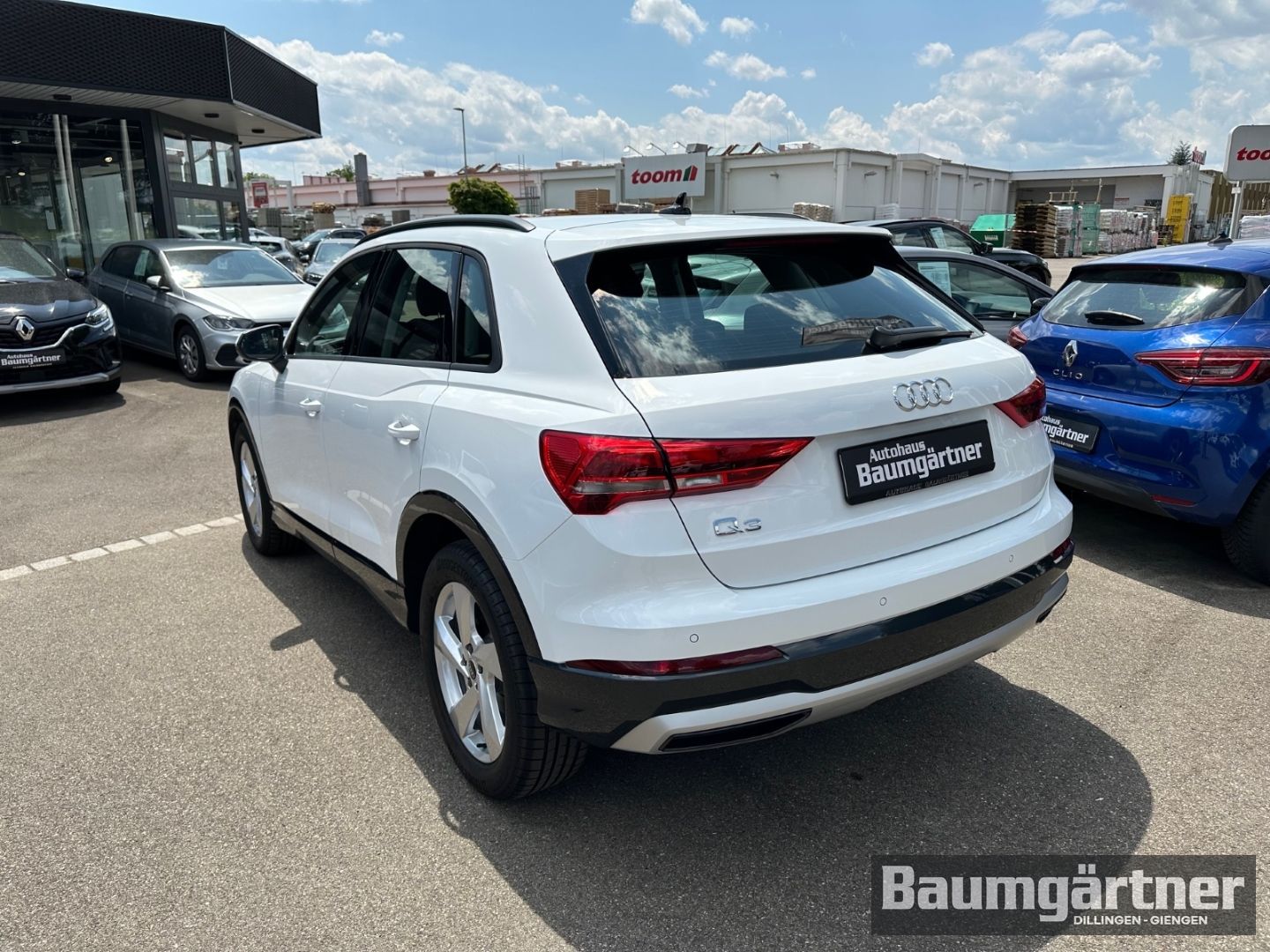 Fahrzeugabbildung Audi Q3 35 TFSI Advanced 1.5 S-Tronic PDC/LED/Sitzh.