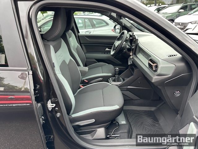 Fahrzeugabbildung Dacia Duster Extreme TCe 130 4x4 Mild-Hybrid City-P.