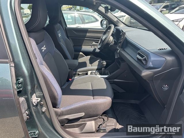 Fahrzeugabbildung Dacia Duster Journey TCe 130 4x4 Mild-Hybrid City-P.
