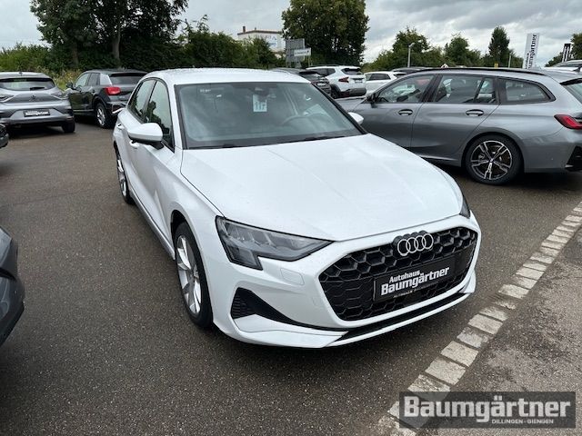 Fahrzeugabbildung Audi A3 Sportback 35 TFSI Advanced S-Tronic ACC/PDC