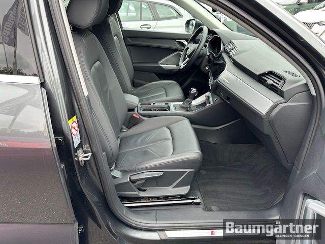 Fahrzeugabbildung Audi Q3 Sportback 35 TFSI S-Line S-Tronic Schiebedach