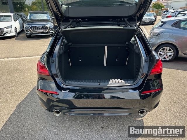 Fahrzeugabbildung BMW 120 i Sport-Line Auto PDC/LED/Schiebedach/Sitzh.