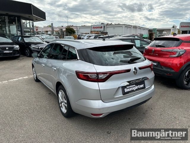 Fahrzeugabbildung Renault Megane Grandtour Limited Deluxe dCi 115 Kamera