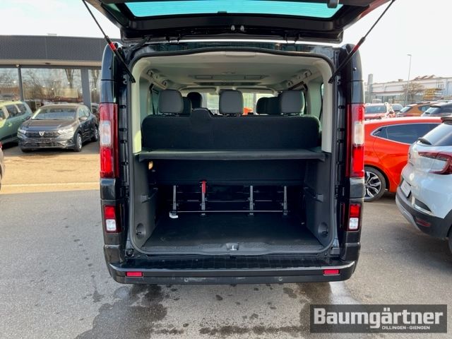 Fahrzeugabbildung Renault Trafic Combi Life Blue dCi 170 EDC Style-Paket