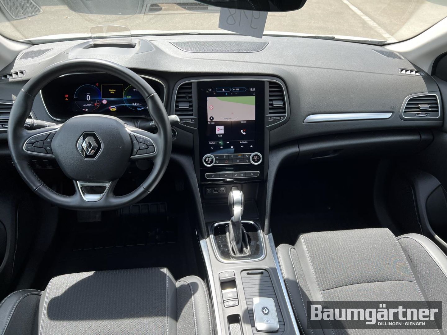 Fahrzeugabbildung Renault Megane Intens E-TECH Plug-in Hybrid 160 Winter-P