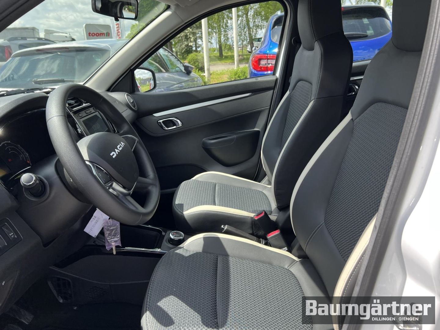 Fahrzeugabbildung Dacia Spring Electric Essential Expressions-Paket CCS