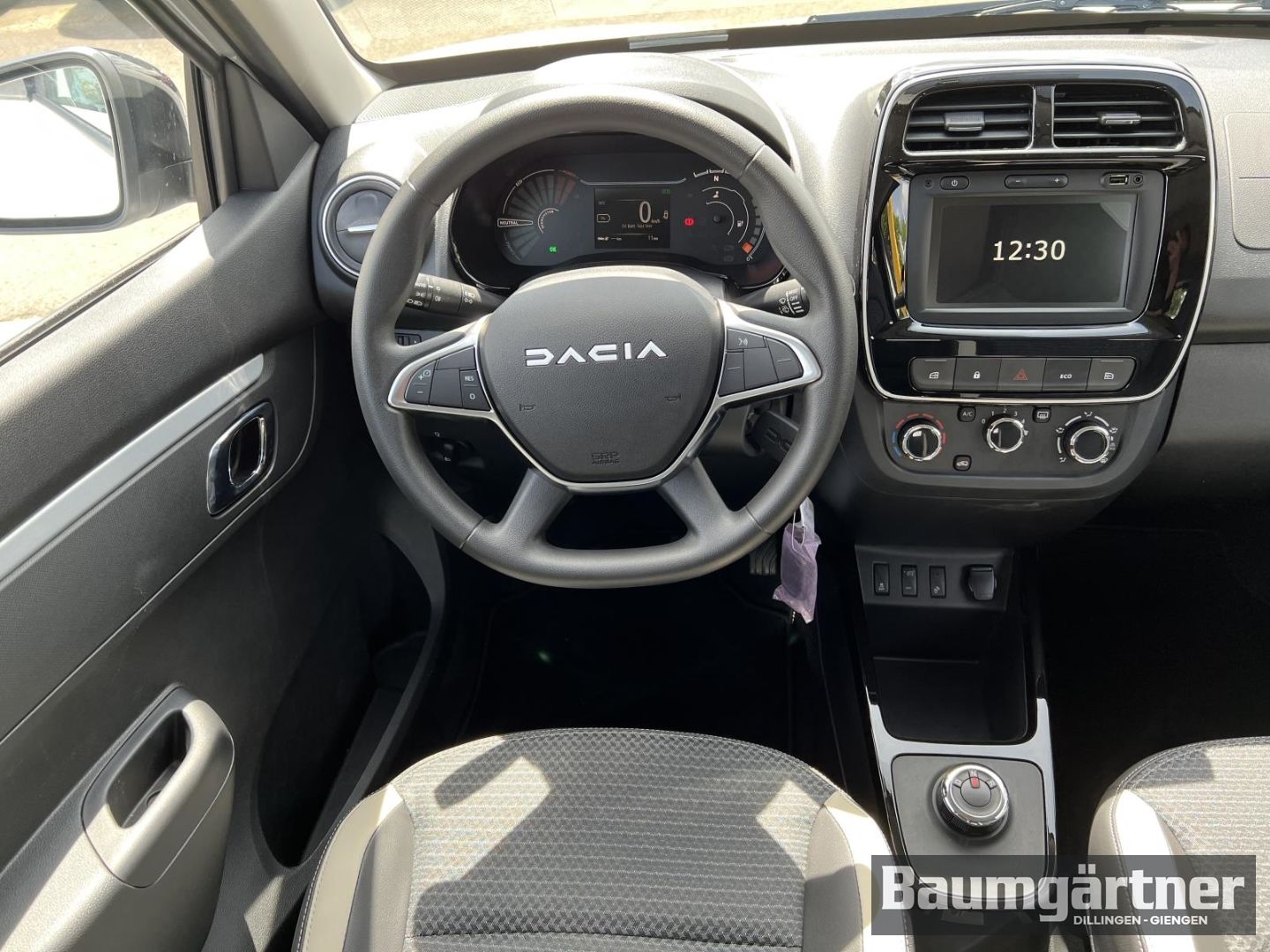 Fahrzeugabbildung Dacia Spring Electric Essential Expressions-Paket CCS