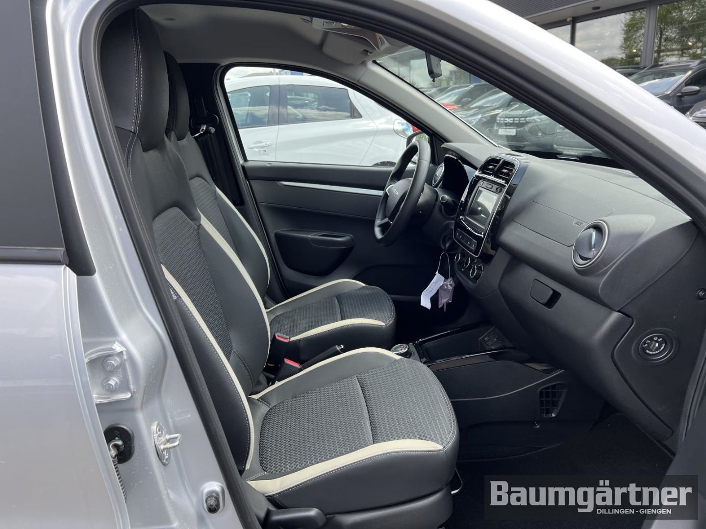Fahrzeugabbildung Dacia Spring Electric Essential Expressions-Paket CCS